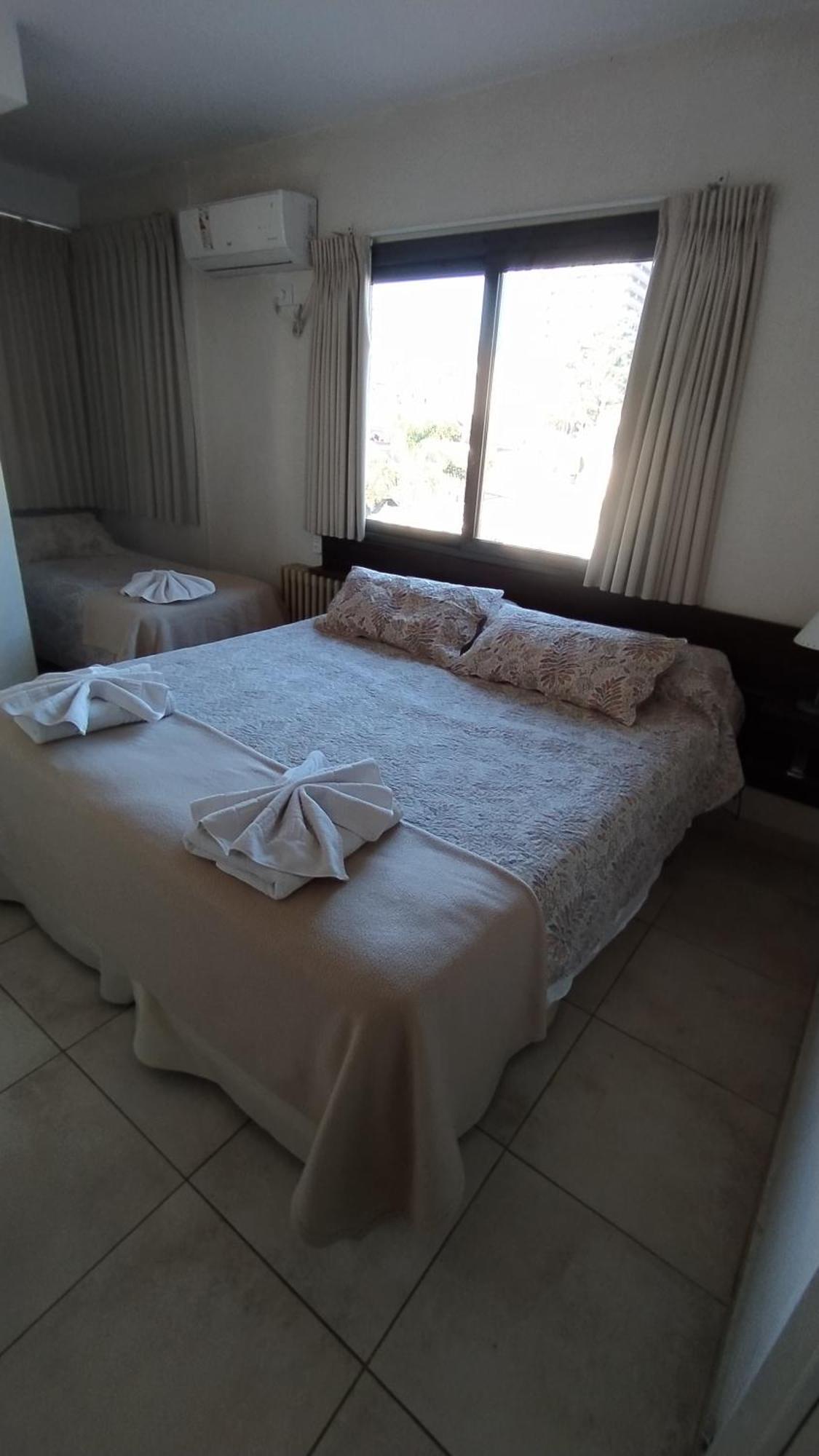 Hotel Hurlingham Villa Carlos Paz Quarto foto